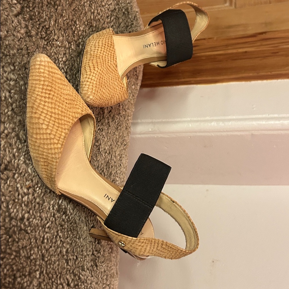 Antonio Melani Camel Textured Leather Heels with Black Strap